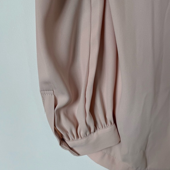 White House Black Market Soft Pink Blouse - Picture 4 of 4